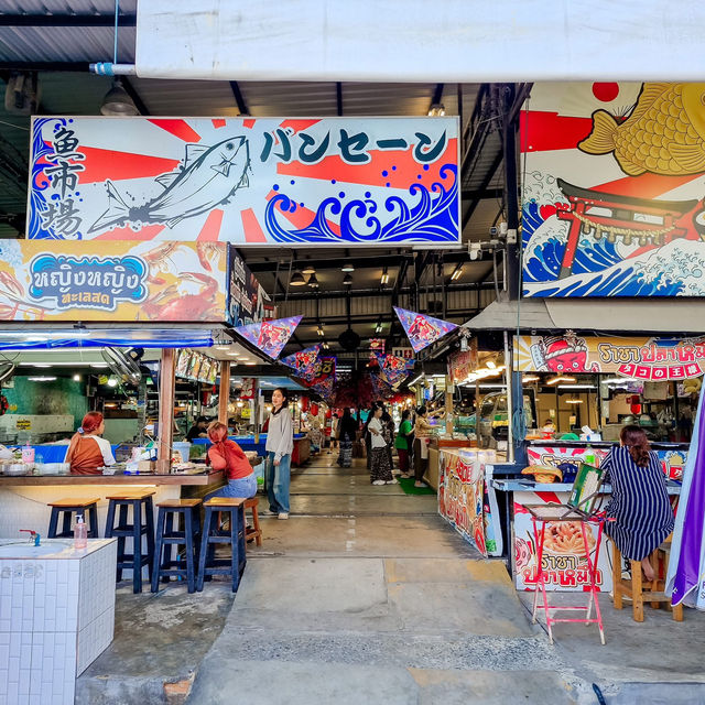 地元感満載！バーンセーンの魚市場で新鮮シーフードをゲット🦐 #タイグルメ #バーンセーン市場」