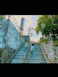 🌿 走進時光的鐵道旅程：崎頂車站與子母隧道，一段慢活系的午後散步