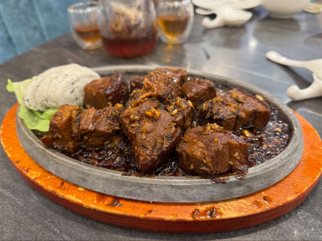 🥣 Souper Tang – Decent Food, Distracting Vibe