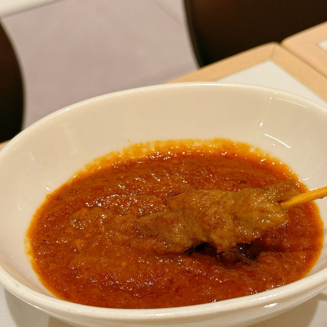 Chatterbox Cafe 文華海南雞表表姐 