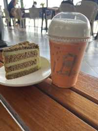 On The River Cafe ปทุมธานี