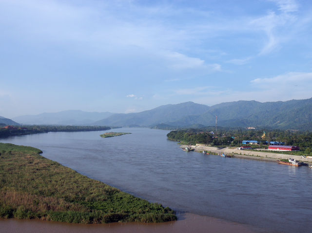🌏 Breathtaking from Above – Golden Triangle Viewpoint, Chiang Saen