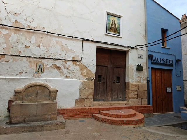 Wandering Through Chelva