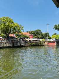 Snap and Chill: Perfect Photo Spots Here!