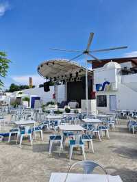 De’Sands Diaries: Santorini Vibes for Eat, Exhale, Enjoy!