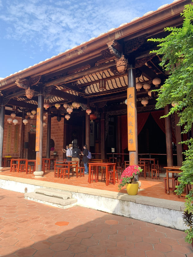 戲台上的時光旅行：霧峰林家大花廳深度漫遊