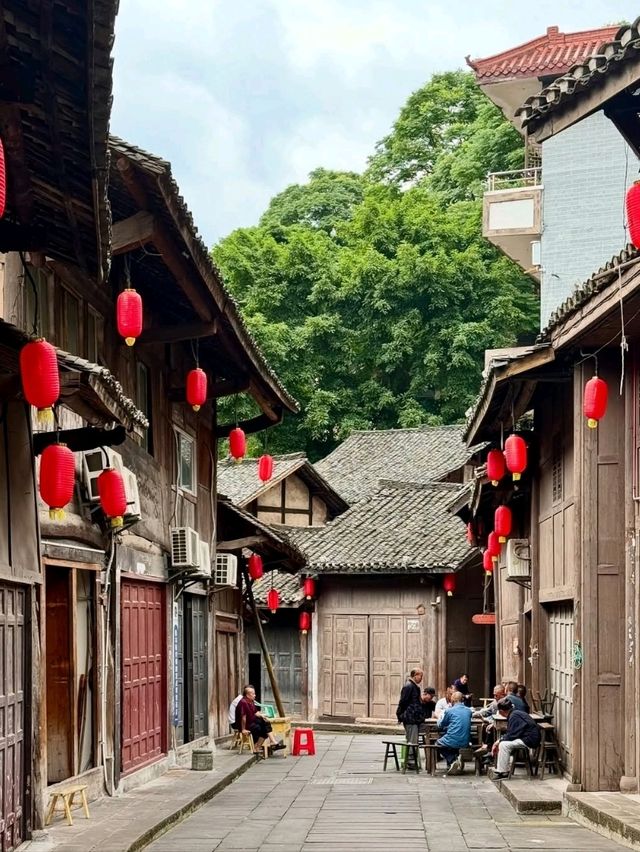 Chasing Light and Colors at Chishui Danxia Foguangyan