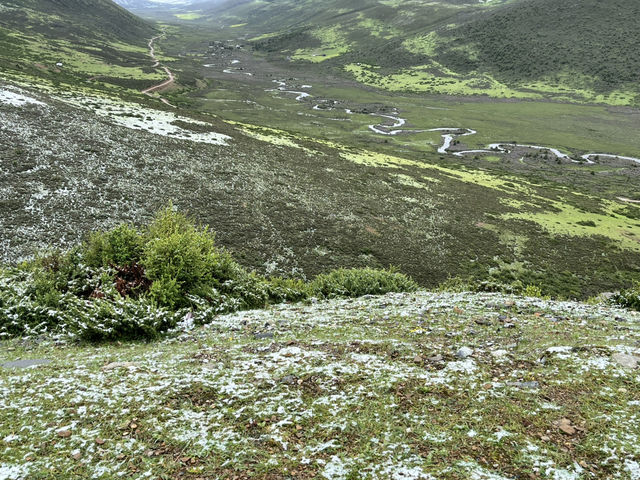 🌄 Moya Sacred Land 木雅圣地: Where Clouds Kiss the Earth