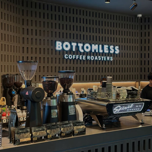 🌱☕️ Bottomless Cafe – คาเฟ่สำหรับคนที่อ