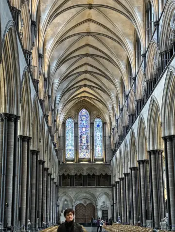 Majesty and tranquility of the Middle Ages in Salisbury