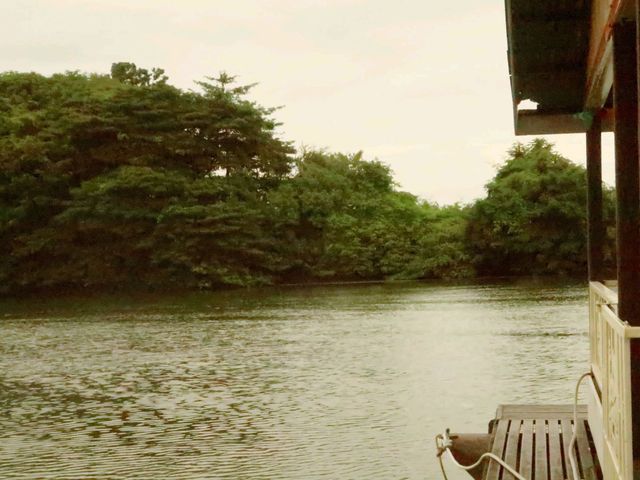DuenShine Resort –ที่พักริมน้ำสุดชิลล์ จ.กาญจนบุรี