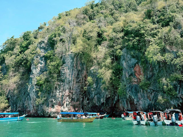 Tasik Dayang Bunting – A Lake Wrapped in Legends & Limestone 