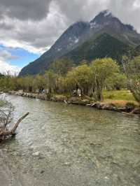 A Relaxed Journey Through Mountain Splendor