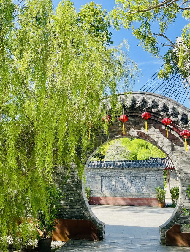 East Meets Harmony at the Malaysia-China Friendship Garden 🇲🇾❤️🇨🇳 East Meets Harmony at the Malaysia-China Friendship Garden 🇲🇾❤️🇨🇳