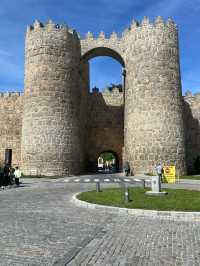 Revolving Around the Beauty of Architecture: Eyes on Spain 