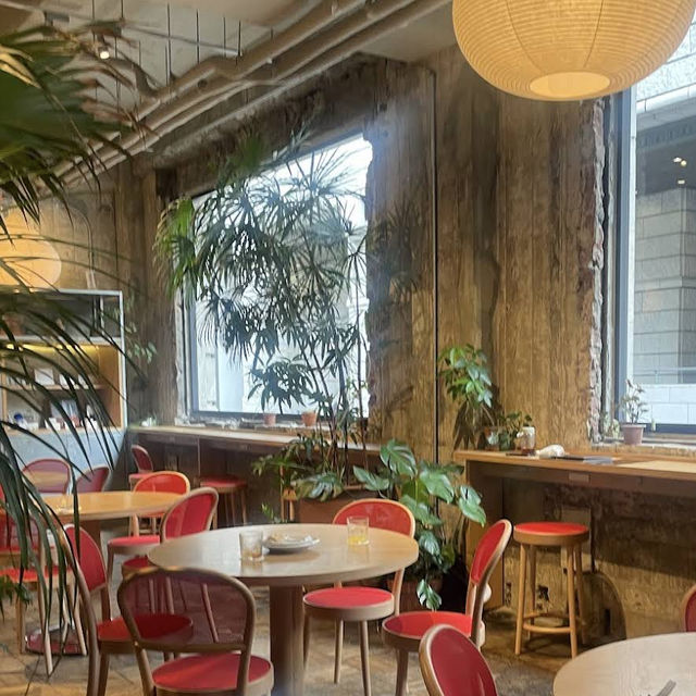 【東京/日本橋兜町🇯🇵】元銀行のレトロビルが現代に蘇る✨ CAFE DANCE