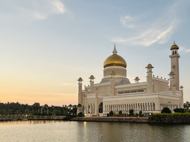 【海外・ボルネオ&ブルネイ】どのモスクが好き⁉️🕌 【海外・ボルネオ&ブルネイ】どのモスクが好き⁉️🕌