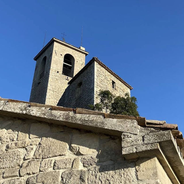 Falesia Second Tower – The Sentinel of San Marino’s Skyline Falesia Second Tower – The Sentinel of San Marino’s Skyline