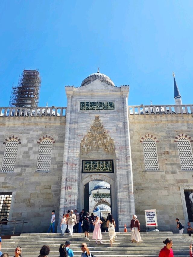 A Lovely Stop in the Heart of Istanbul - The Blue Mosque 🕌