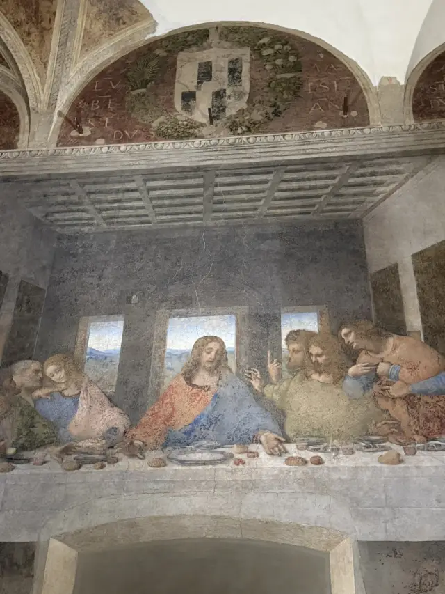 Milan’s Must-See Vibes: Art, Food, and Iconic Sights 🌟