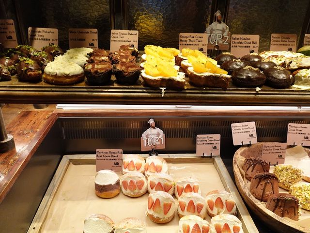 Apoli Itabakery — A Magical Little Bakery in Shanghai