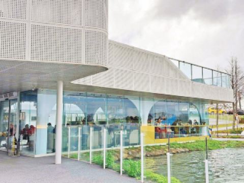 Hua Xing Ecology Pond