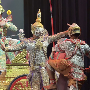 サラ・チャルンクルンでコーン（タイ伝統仮面舞踊劇）「ハヌマーン編