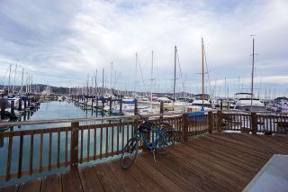 [Around SF • Sausalito] A Sweet Pit Stop on the Ride Back! Ocean Breezes, Sailboats, & French Mussels.