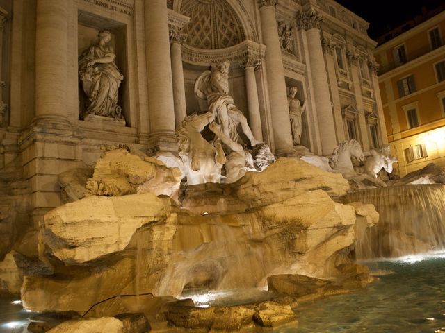 The beautiful Trevi Fountain ⛲️ 