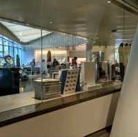 OCMA：🎨  Thom Mayne 打造的藝術殿堂，免費享受藝術與建築之美！