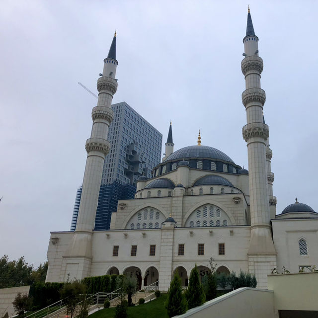 Tracing through Tirana