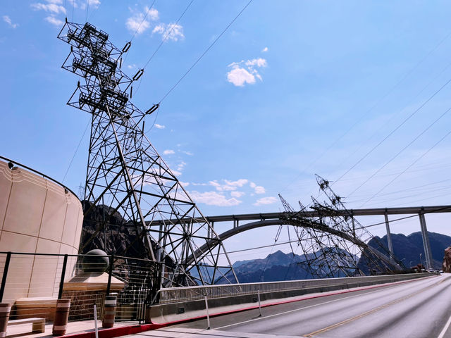 🚗 National Park Road Trip Tips: Make Hoover Dam Your Epic Midpoint Stop! 🛣️💦
