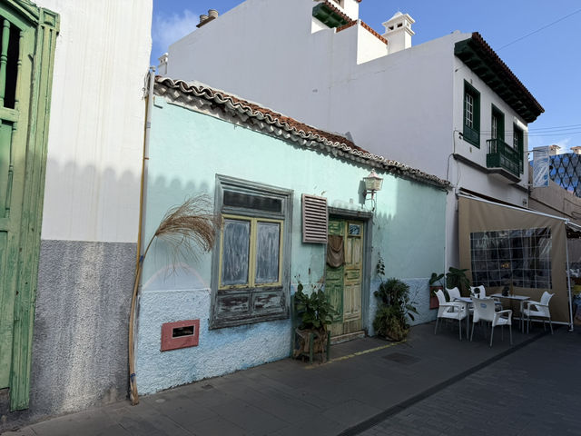 Puerto de la Cruz, Tenerife’s first holiday resort! 