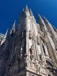 Let's start from the heart of Milan, Duomo di Milano