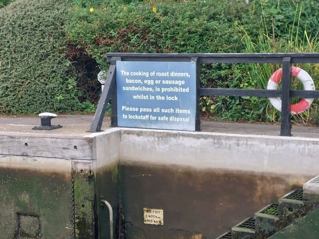 Train to Reading, Thames Path Day 9 Train to Reading, Thames Path Day 9