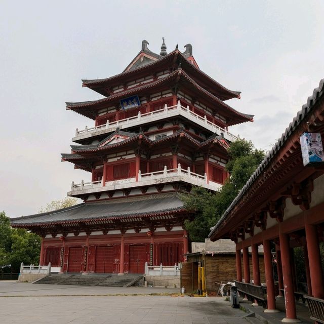 Hiking into the Beautiful Taoist Temple in Yushan 🏞️⛩️🌿