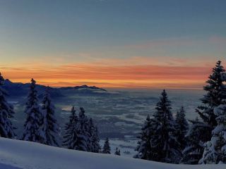 Sunrise Serenity in Snowcapped Füssen 🇩🇪