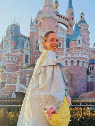 This is what childish delight looks like 💖