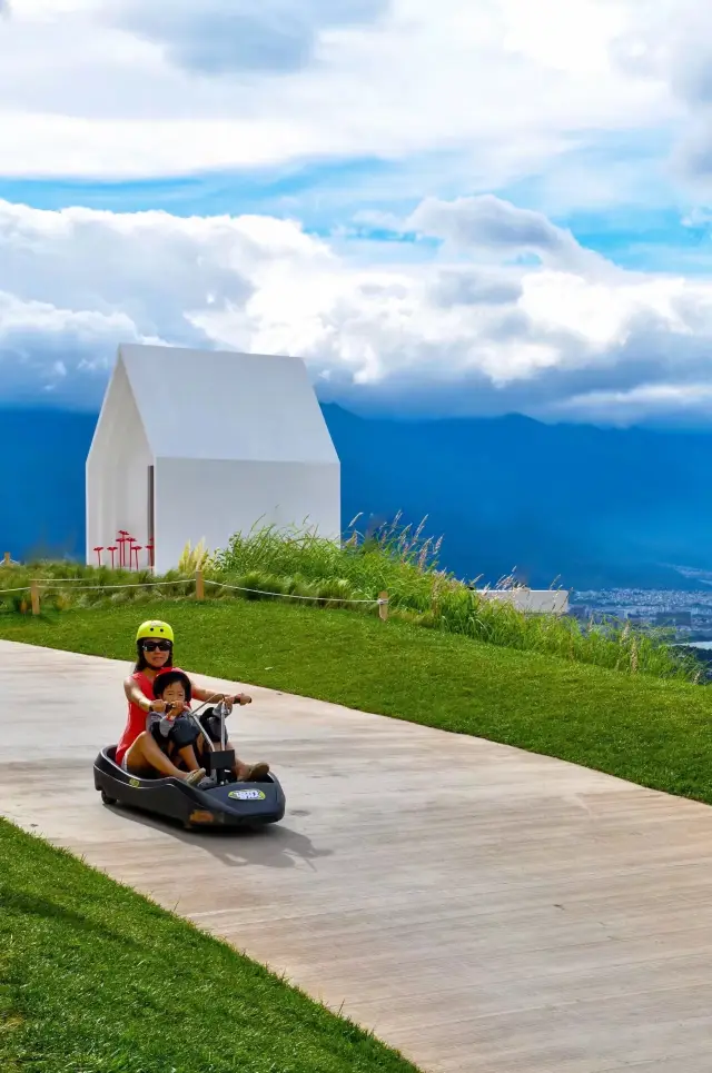 You don't have to go to Queenstown, New Zealand, you can also have fun in Dali, China