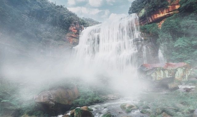 萬州大瀑布：與自然共舞，心靈得到洗禮的旅行體驗