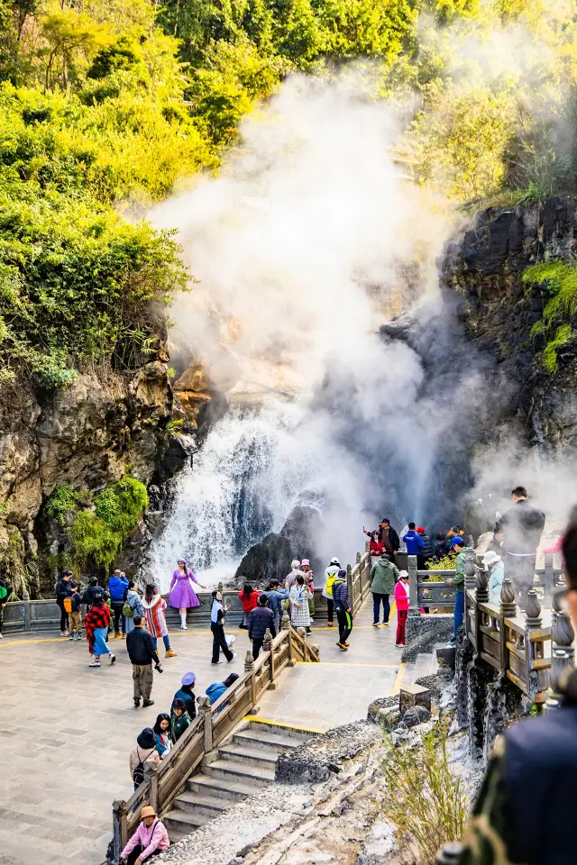 The steam of the hot sea is steaming, creating a dreamy fairyland