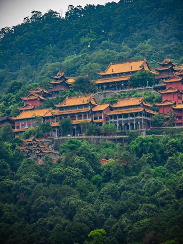 高鐵直達！川南酒城藏不住的祈福名山
