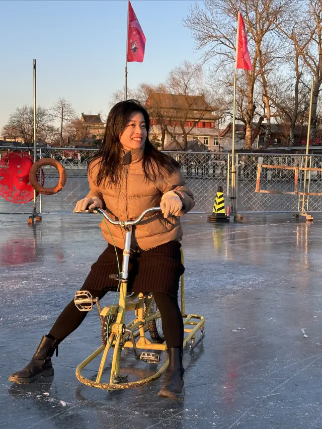 北京冬日的樂趣 什刹海冰場太好玩了！