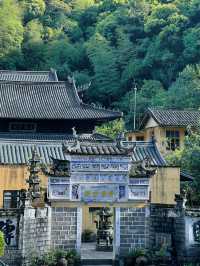 住在山上的日子