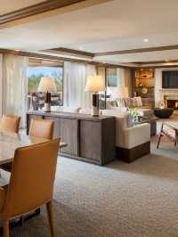 🌵✨ Scottsdale's Luxe Oasis: Canyon Suites Revealed! ✨🌵
