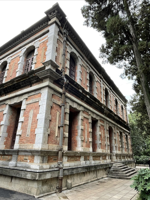 雲南大學會澤院