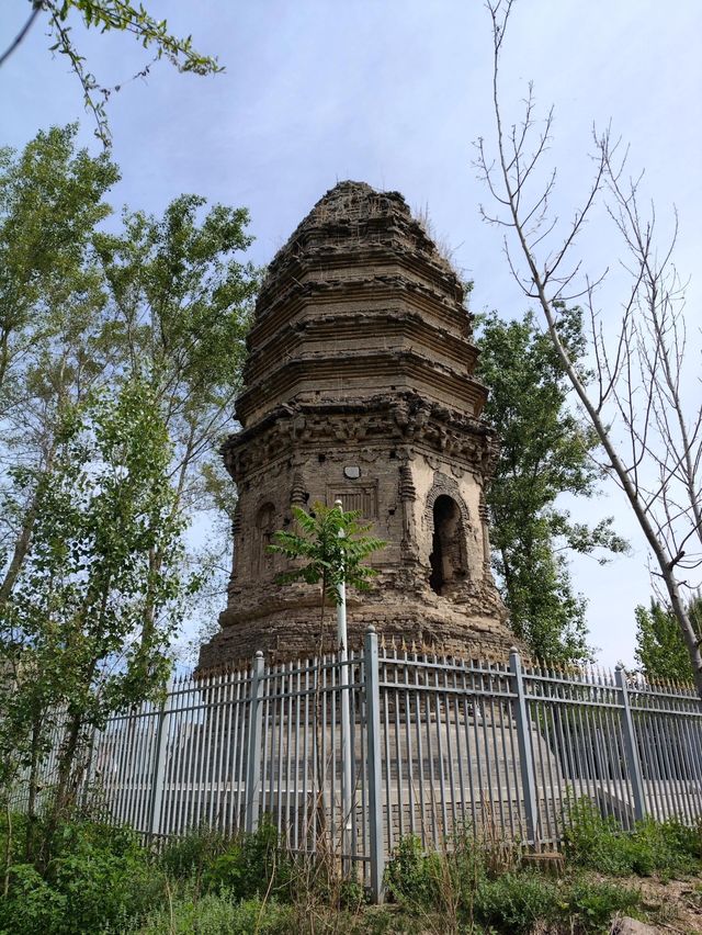 涿州•永安寺塔，少見未大修保持原樣的遼塔