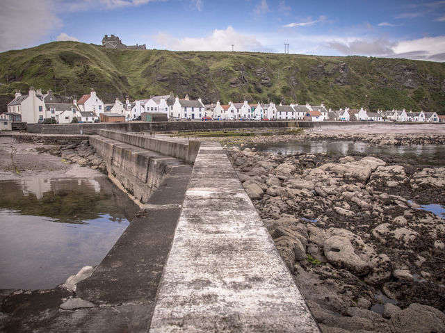 A Beautiful Scottish Village!