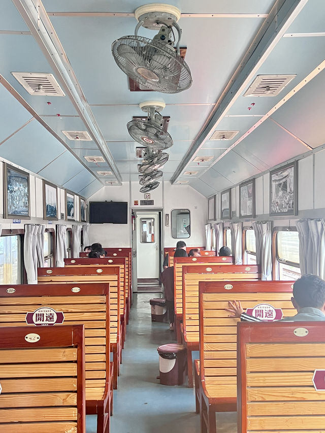 開遠觀光小火車。。