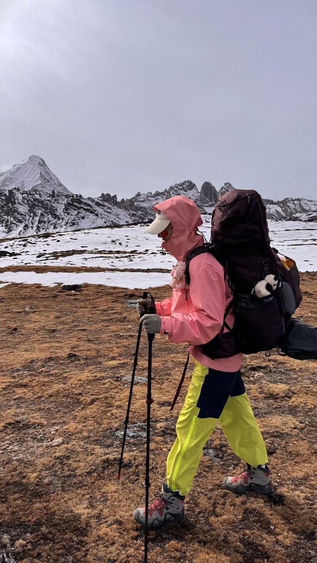 哈巴雪山。